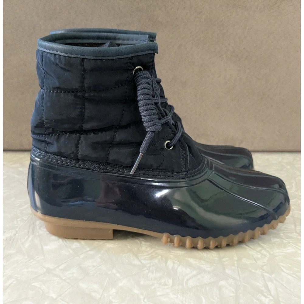 Rue21 Navy Blue Quilted Nylon Duck Boots Size 6 QUILTDUCK Rain Boots